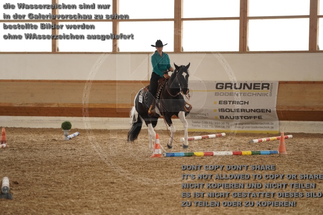 s_A_901796.JPG